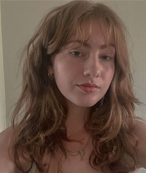 Wavy Bangs With Layers, Bangs With Wavy Hair Shoulder Length, Shaggy Layers With Wispy Bangs, Light Bangs Wispy Wavy Hair, Wispy Shoulder Length Hair, Wavy Thick Haircut Shoulder Length, Mid Length Hair With Layers And Side Bangs, Medium Blonde Wavy Hair, Wispy Bangs Round Face Wavy Hair