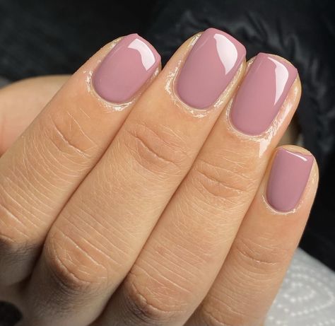 Natural Dip Powder Nails, Short Dip Powder Nails, Cute Gel Nails, Neutral Nails, Dipped Nails, Fabulous Nails, Classy Nails, Chic Nails, Simple Beauty