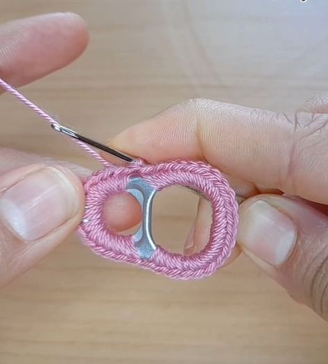 Crochet Can Tabs Free Pattern, Pop Tab Crochet Patterns Free, Can Tab Crafts Diy, Soda Tab Crafts, Tab Crafts, Can Tab Crafts, Soda Tab, Can Tabs, Soda Tabs