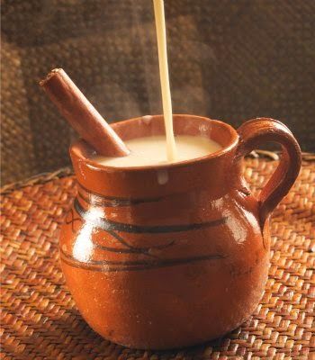 Atole de Pinole Atole Recipe, Recetas Salvadorenas, Mexican Coffee, Mexican Drinks, Hot Chocolate Drinks, Mexican Hot Chocolate, Chocolate Tea, Chocolate Drinks, Mexican Recipes