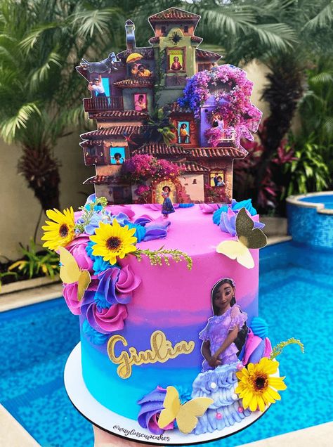 Encanto Cake Design Images (Encanto Birthday Cake Ideas) Encanto Birthday Cake, Encanto Cake, Whiskey Cake, Cake Liner, Disney Birthday Cakes, Donut Birthday Parties, Cake Designs Images, Disney Cakes, Disney Birthday