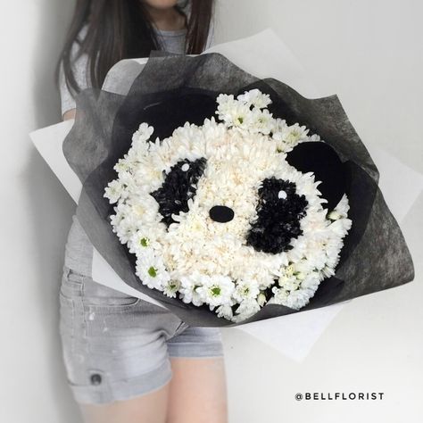 Panda Items, Ribbon Flowers Bouquet, Panda Stuff, Luxury Flower Bouquets, Fancy Flowers, Panda Gifts, Flower Gift Ideas, Panda Art, Panda Love