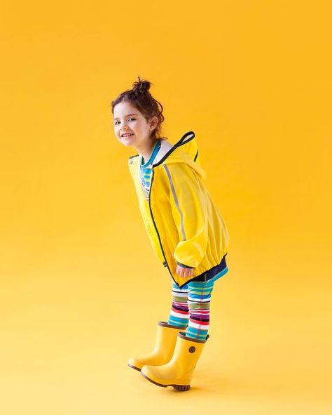 Reima Business Branding Inspiration, Active Kids, Best Photo Poses, Poses References, Action Poses, Kids Portraits, Pose Reference Photo, Kids Branding, Yellow Background