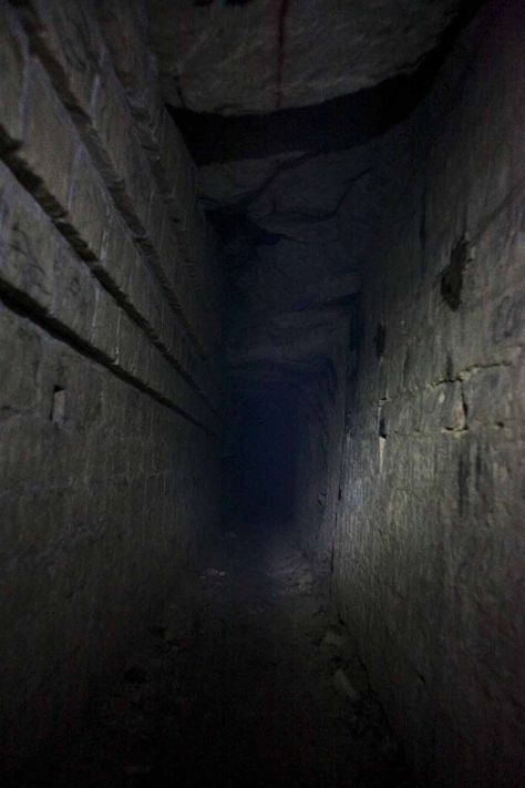 Monster Dark Aesthetic, Basement Dark Scary, Dark Tunnel Aesthetic, Paris Catacombs Aesthetic, Enki Ankarian, Tunnel Aesthetic, Spooky Sets, Ruthless Villains, Horror Maze