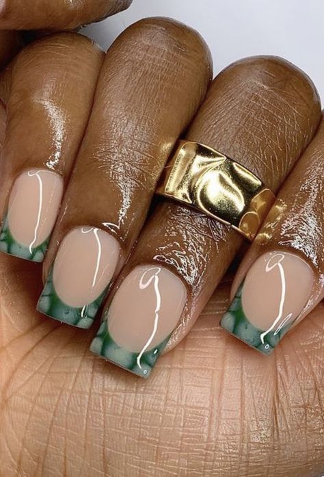 Short Acrylic Nails Green And Gold, Olive And Brown Nails, Earthy Short Nails, Brown Nails Short Square, September Nail Ideas Gel Simple Short, Green And Tan Nails, Short Square Acrylic Nails Fall 2024, Green And Beige Nails, Spring Nail Sets Short