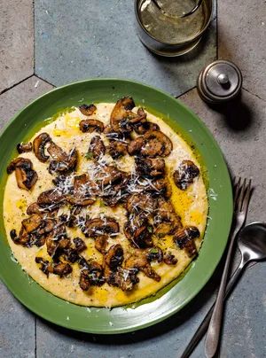 Vegetarian Polenta Dinner, Mushroom And Polenta Recipes, Polenta Mushroom Recipes, Mushroom Polenta Recipes, Mushrooms Polenta, Polenta Mushroom, Polenta With Mushrooms, Chanterelle Recipes, Cooking Journal