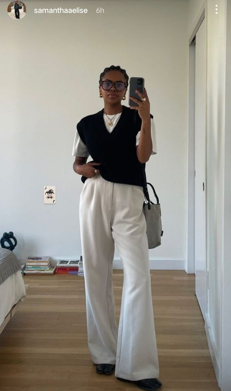 Fashion Corporate Aesthetic, Loose Fashion Style, Smart Streetwear Women, Uni Presentation Outfit, Corporate Street Wear, Scandinavian Corporate Outfit, Clean Streetwear Women, Genz Work Outfits, Business Casual Outfits Hot Weather