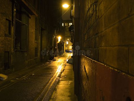 Scary Alleyway, City Backgrounds, Dark Alleyway, City Streets Photography, Street Tattoo, Apocalypse Art, Dark Street, Dark City, Cyberpunk City