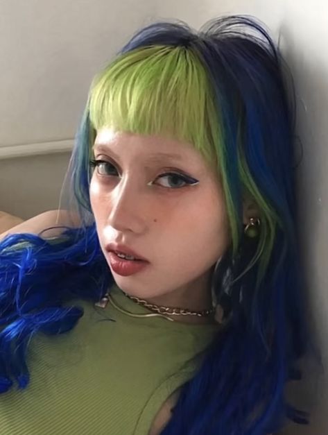 Short Blue Green Hair, Blue And Green Color Block Hair, Green Roots Hair, Greenish Blue Hair, Green And Blue Hair, Blue And Green Hair, Purple And Green Hair, Blue And Pink Hair, Color Block Hair