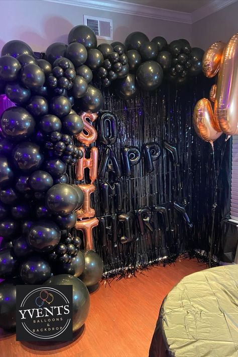 Black Balloon Garland Backdrop, So Happy Im Thirty, Black Balloon Garland, Balloon Garland Backdrop, Dirty Thirty Party, 30th Birthday Themes, Black Balloon, 30th Birthday Decorations, Backdrop Decor