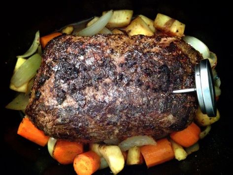 Moose Roast Recipe, Moose Roast, Moose Recipes, Moose Meat, Roast In The Oven, Moose Meat Recipes, Slow Cooker Roast, Game Recipes, Venison Recipes