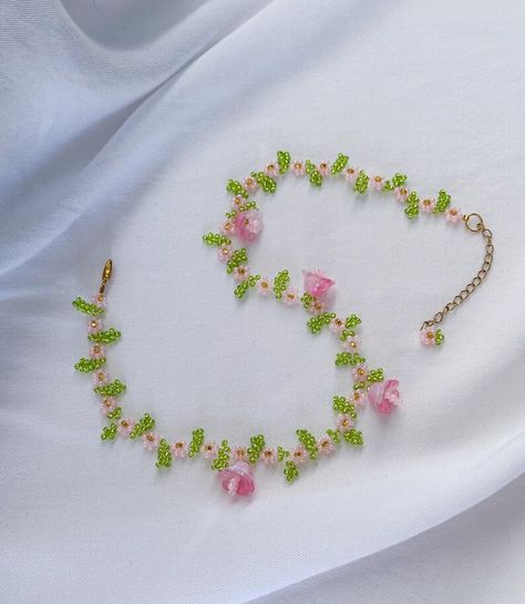 Sakura Necklace, Lily of the Valley Necklace, Fairy Core Jewelry, Pink Daisy Necklace, Artisan Lampwork Bead Necklace, Gift for Her - Etsy Ukraine Fairy Core Jewelry, Sakura Necklace, Lily Valley, Lampwork Bead Necklace, Necklace Fairy, Diy Jewelry Unique, Beaded Necklace Diy, Daisy Necklace, Handmade Jewelry Tutorials