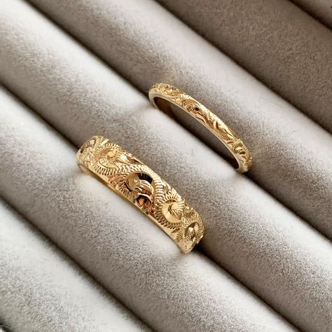 Couple Rings Gold Engagement Unique, Love Ring Wedding Band, Engraved Wedding Bands, Unique Gold Wedding Rings, Indian Wedding Rings, His And Hers Wedding Bands, Marriage Rings, Custom Gold Jewelry, Wedding Rings Sets His And Hers