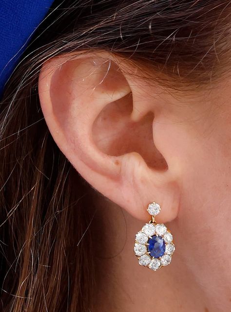 Why Kate Middleton Wearing Sapphires Like Diana's Is Especially Meaningful Now Kate Middleton Earrings, Kate Middleton Jewelry, Commonwealth Day, Set Of Jewelry, Van Cleef And Arpels Jewelry, Classy Jewelry, Expensive Jewelry, Jewelry Lookbook, Antique Earrings