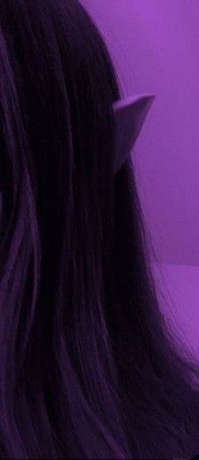 Purple Dnd Aesthetic, Purple Elf Aesthetic, Dark Purple Hair Aesthetic, Purple Elf, Purple Alien, Light Purple Hair, Purple Goth, Dark Purple Hair, Female Elf