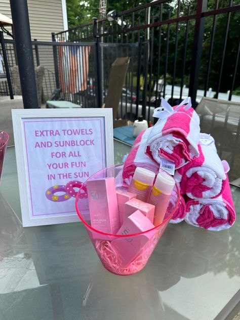 Sun Station Pink Pool Party Barbie Party Gift Bag Ideas, Pink Out Pool Party, Pink Pool Birthday Party Ideas, Barbie Pool Party Food Ideas, Pink And Gold Pool Party, Pool Party 11th Birthday, Princess Swim Party, All Pink Pool Party, Pool Party Towel Station