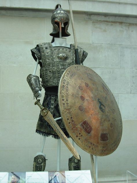 Troy at the British Museum, London Hector Troy, Greek Helmet, British Museum London, Classical Greece, England Trip, Ancient Armor, Historical Armor, Ancient Warfare, Greek History