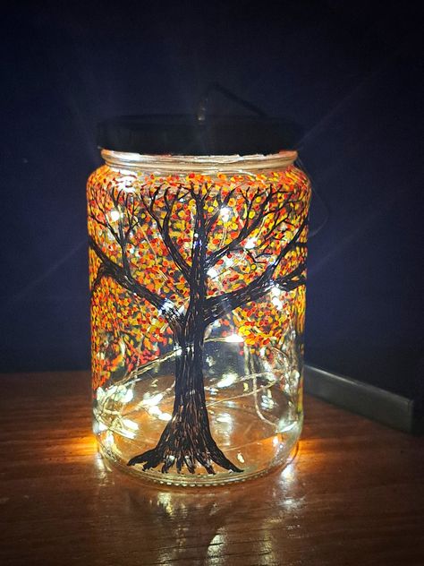 Recycle Jars, Glass Jar Lamps, Fairy Light Lamp, Decorate Glass Jars, Painting Glass Jars, Sunflower Crafts, Fall Drawings, Bottle Drawing, Barn Pictures