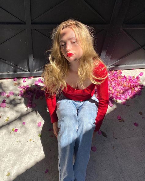 Eden McCoy on Instagram: “Down or up” Red Longsleeves Outfit, Longsleeves Outfit, Eden Mccoy, Red Longsleeve, Lilia Buckingham, Heart Sunglasses, Aesthetic Photography, Red White Blue, Photo Poses