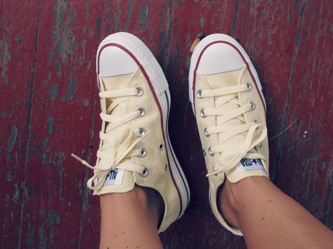 ivory converse Ivory Converse, Keds Style, Chuck Taylor Sneakers, How To Style, Keds, Converse Sneaker, Style Me, Converse, Shoe Boots