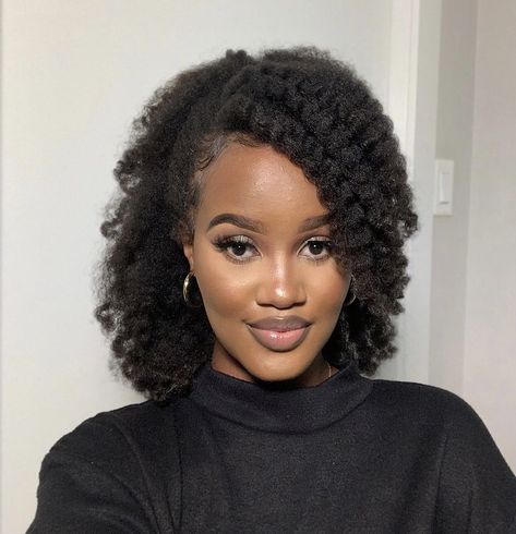 Winter Natural Hairstyles 4c, Quick Natural Hair Styles, Natural Afro Hairstyles, Hair Twist Styles, Natural Curls Hairstyles, Natural Hair Styles Easy, Natural Hair Updo, Afro Hair, Penteado Cabelo Curto