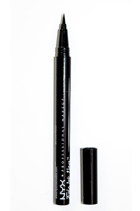 Nyx Cosmetics Epic Ink Liner (9,90 €) Nyx Epic Ink Liner, Epic Ink Liner, Best Eyeliner, Small Makeup, Birthday Wishlist, Nyx Cosmetics, Find Picture, Nyx, Beauty Tips