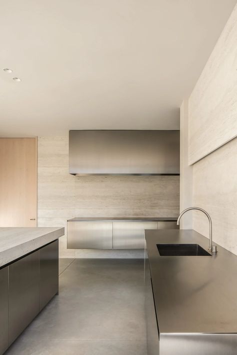 Marie Stadsbader Designs Ultra-Minimal Kitchen For Interior Design Studio Diapal - IGNANT Bulthaup Kitchen, Barn Kitchen, Minimal Kitchen, Stainless Kitchen, Timber Panelling, Stainless Steel Cabinets, 아파트 인테리어, Stainless Steel Kitchen, Architectural Digest