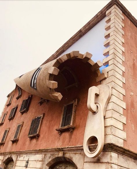 Alex Chinneck playfully unzips a building for Milan Design Week 2019. Alex Chinneck, Crazy Houses, Brick Art, Public Artwork, Unusual Buildings, Bizarre Art, Milan Design, Timeless Luxury, Building Art