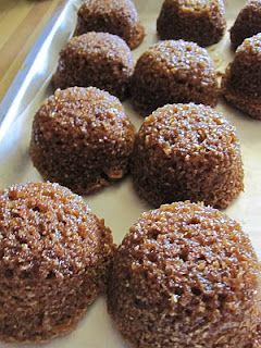 Mimi’s Cafe Bran Muffins, Nostalgic Baking, Honey Bran Muffins, Apple Bran Muffins, Bran Muffin Recipe, Bran Muffin, Bran Muffin Recipes, Vegan Apple, Bran Muffins