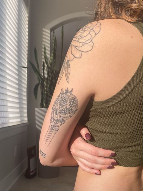 Hades And Persephone Back Tattoo, Greek Mythology Women Tattoos, Female Greek Mythology Tattoo, Italian Mythology Tattoo, Oldest Daughter Tattoo, Greek Mythology Tattoos Persephone, Greek Mythology Tattoos Fine Line, Greek Tattoos Mythology Goddesses, Pershepone Goddess Tattoo