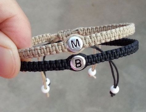 Diy Bracelets To Sell, قلادات متدلية, Bracelets For Boyfriend, Bracelets Handmade Diy, Couples Bracelet, Couple Bracelet, Diy Bracelet Designs, Necklace For Her