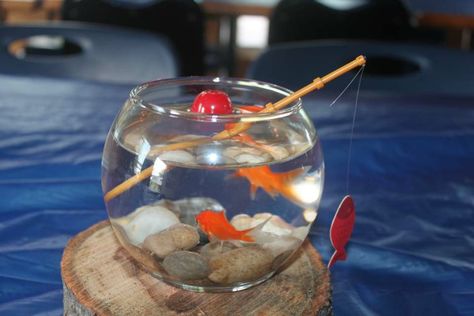 Fishing Centre Pieces, Live Fish Centerpieces, Fishbowl Centerpiece, Fish Centerpiece, Fishing Themed Wedding, Fishing Theme Party, Fishing Themed Birthday Party, Shark Themed Party, Fishing Birthday Party