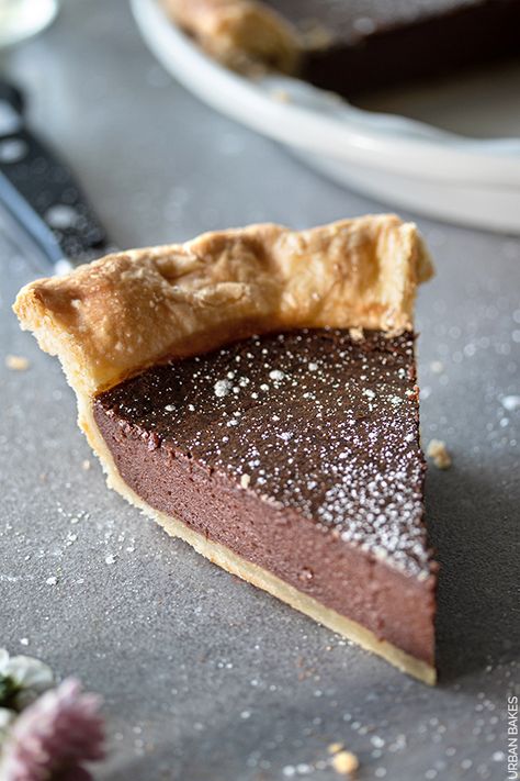 Mexican Chocolate Pie | URBAN BAKES Mexican Hot Chocolate Pie, Mexican Pie Dessert, Mexican Chocolate Pie, Mexican Chocolate Desserts, Mexican Pie Recipes, Mexican Pie, Mint Pie, Sugar Addict, Mexican Desserts