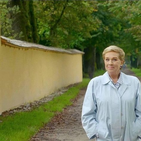 The Julie Andrews Archive on Instagram: "Julie on her way to the outside of the movie’s Trapp Villa." Julie Andrews Movies, Julie Andrews, Sound Of Music, The Movie, Good Movies, Tv Series, Real Life, The Outsiders, Sound