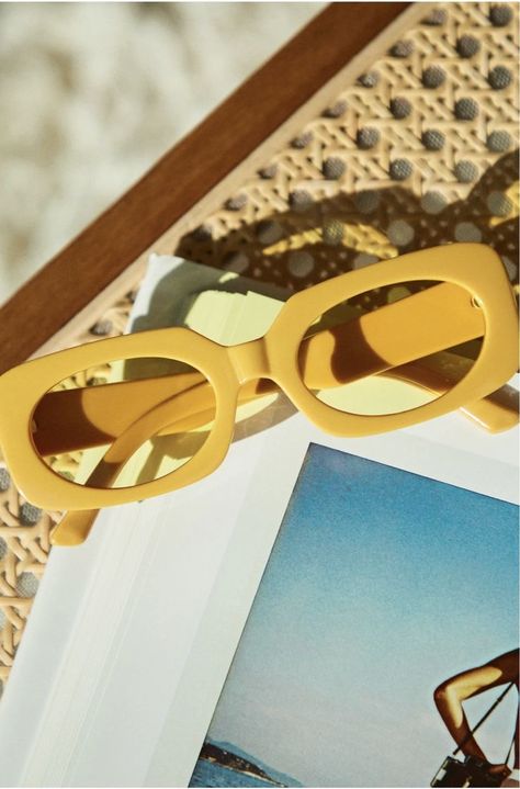 Yellow Frame Sunglasses, Glasses Inspo, Yellow Photography, Yellow Frame, Yellow Sunglasses, Spotify Covers, Summer Sunglasses, Just Peachy, Yellow Aesthetic