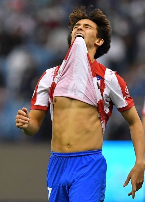 Joao felix rare football soccer rich famous celeb celebrity model Hot Soccer Players, Joao Felix Wallpaper, Football Top, Cute Football Players, Ronaldo Messi, Football Players Images, Soccer Boyfriend, Football Boyfriend, Foot Ball