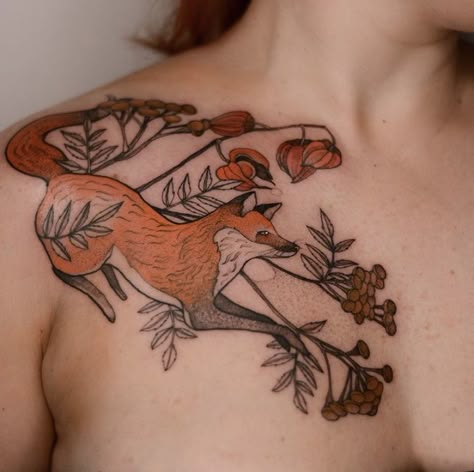 Fox Chest Tattoo, Dzo Lama, Poland Tattoo, Fox Tattoo Design, Watercolor Forest, Fox Tattoo, Flowers Tattoo, Leather Carving, Forest Flowers