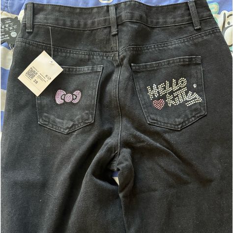 Nwt Forever 21 Black Hello Kitty Jeans Size 28 Description Said “Straight Leg”, But When I Got Them In The Mail, They Were More Wide Legged Hello Kitty Jeans Outfit, Hello Kitty Haul, Empire Jeans, Alt Jeans, Low Rise Jeans Y2k Hello Kitty, Hello Kitty Evisu Jeans, Clothes Flip, Hello Kitty Jeans, Hello Litty Jeans