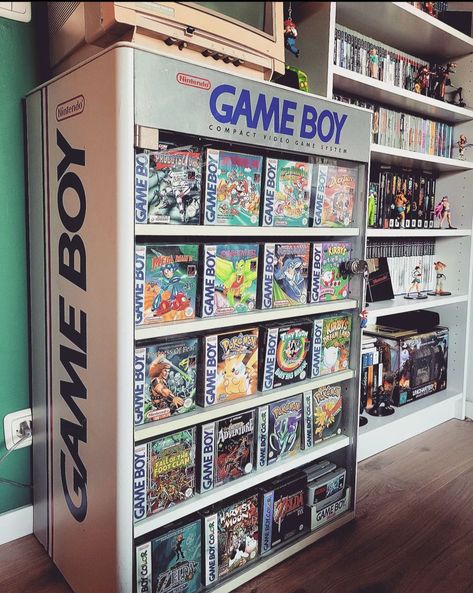 Retro Game Bedroom, Game Shelf Organization, Gameboy Display, Y2k Images, Video Game Shelf, Game Packaging, Video Game Organization, Video Game Storage, Modern Game Room