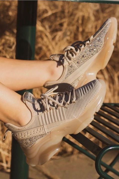 🌸 Follow me 🌸 If you only rock one sneaker this season, make it a Steve Madden MAXIMA. A super-sleek monochromatic color palette unites this kick’s defining features, which range from a texture-blocked knit upper to an artfully sculpted sole and glitzy rhinestone embellishment. 📷 Photo Owner: 1507boutique On Instagram 📷 #stevemaddenshoes #stevemaddensneakers #rhinestonesneakers #amazonfinds #rhinestoneshoes #affiliate #cutesneakers Monochromatic Color Palette, Pretty Summer Dresses, Steve Madden Sneakers, Vacay Outfits, Rhinestone Shoes, Cute Sneakers, Glitter Shoes, Summer Fashion Outfits, Steve Madden Shoes