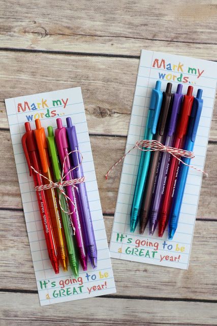 Pens For Teachers Gift Ideas, Pencil Gifts For Teachers, End Of The Year Teacher Gift Ideas Cheap, Kado Untuk Guru, Teacher Day Gifts Ideas, Kado Hari Guru, Teachers Day Gift Ideas, Handmade Teacher Gifts, Colorful Pens