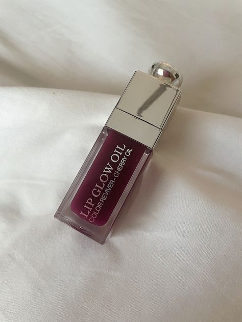 dior
lip oil
lip gloss
dior lip gloss
dior lip oil
aesthetic 
mood board 
fashion 
makeup 
makeup inspo Red Dior Lip Oil, Dior Lip Oil Berry, Door Lip Oil, Dior Lip Oil Mahogany, Dior Lip Oil Aesthetic, Dior Lip Gloss, Chanel Lip Gloss, Dior Lip Oil, Chanel Lip