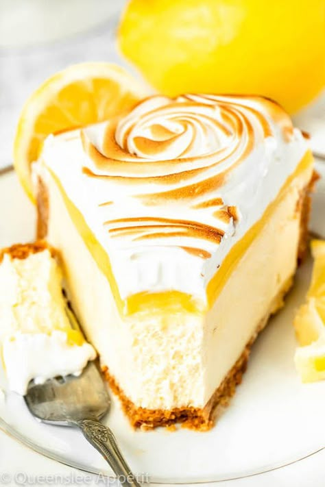 Lemon Meringue Cheesecake ~ Recipe | Queenslee Appétit Tart Lemon Curd, Meringue Cheesecake, Homemade Cheesecake Recipes, Cheesecake Tart, Biscotti Cheesecake, Toasted Meringue, Lemon Meringue Cheesecake, Snickers Cheesecake, Lemon Cheesecake Recipes