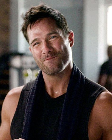 Luke Macfarlane, New Hallmark Movies, Hallmark Mysteries, Mens Haircuts Short Hair, Making A Relationship Work, Becoming A Father, Mens Haircuts Short, Universal Pictures, Bearded Men