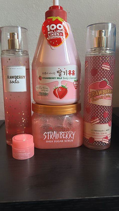 How To Smell Like Strawberry Milk, Strawberry Body Mist, How To Smell Like Strawberry Pound Cake, Strawberry Hygiene Products, Strawberry Milk Perfume, Smell Good Strawberry, Strawberry Sent, Strawberry Body Care, Strawberry Scented Products