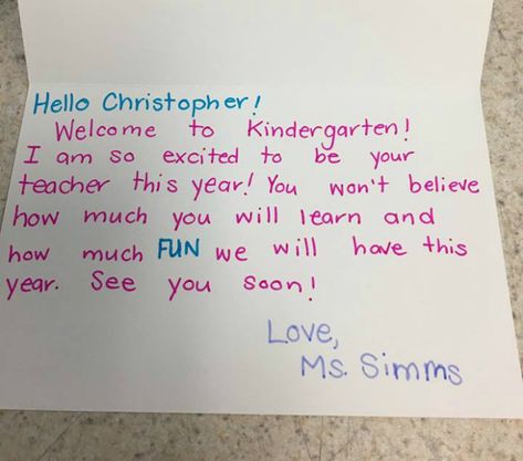 The power of a letter: Hand-written notes are welcoming BCPS students back – Our BCPS Story Welcome Note For New Students, Welcome Note For Students, Welcome To Preschool Letter, Kindergarten Welcome Letter, 3k Classroom, Letter To Students, Elementary Technology, Welcome To Kindergarten, Kindergarten Classroom Decor