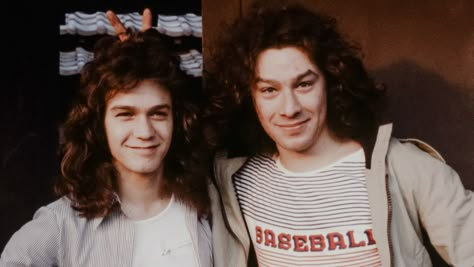 Alex Van Halen Tells All About Life With Eddie in New Book: 'I Was With Him From Day One' Wolfgang Van Halen, Alex Van Halen, Joe Satriani, David Lee Roth, David Lee, Eddie Van Halen, Reading Stories, Robert Plant, Summer Tour