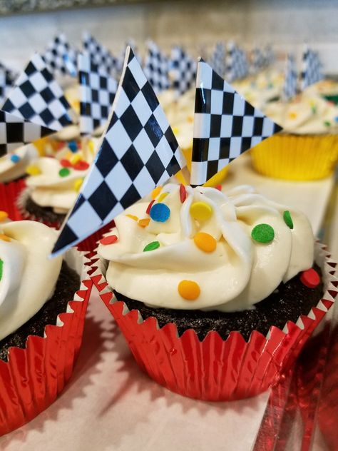 Disney Cars Cupcakes For Boys, Boys Cake Ideas, Disney Cars Cupcakes, Two Fast Two Furious, Cars Cupcakes, Race Car Cakes, 2nd Birthday Party For Boys, Car Birthday Party, Cars Birthday Cake