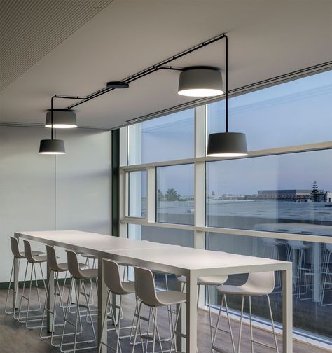 vibia-the-edit-rethinking-work-spaces-tube-1 Vibia Lighting, Commercial Office Space, Industrial Light, Backyard Office, Working Remotely, Work Spaces, New Normal, Office Lighting, Lighting Ceiling