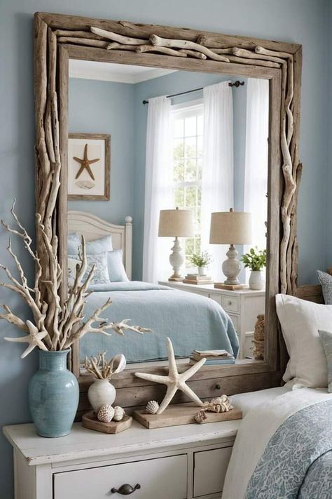 Beach Decor Ideas Coastal Style, Seaglass Decorating Ideas, Cute Beach Bedroom Ideas, Coastal Interior Design Bedroom, Sea Inspired Bedroom, Enterier Ideas, Beach Cottage Decorating Ideas, Beach Mirrors, Beach House Mirror